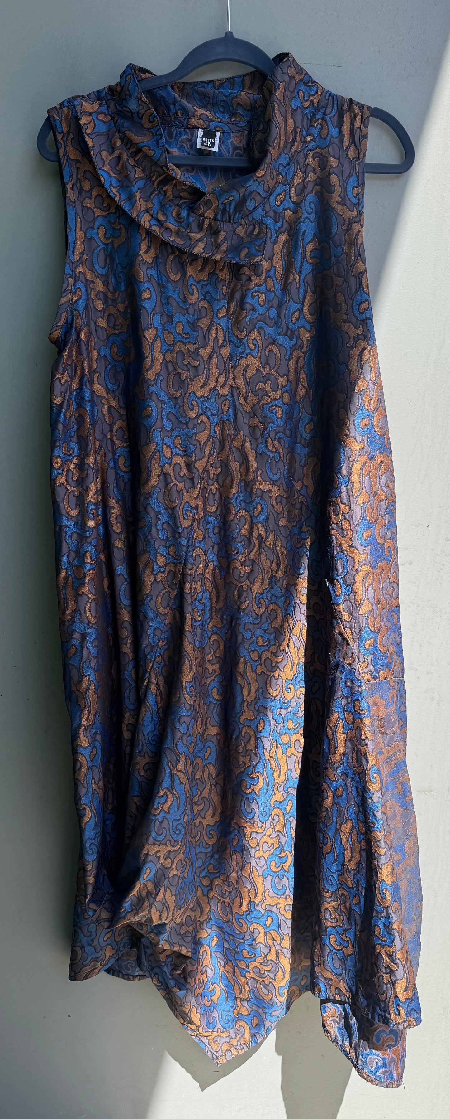 Criss Cross Glamour Dress