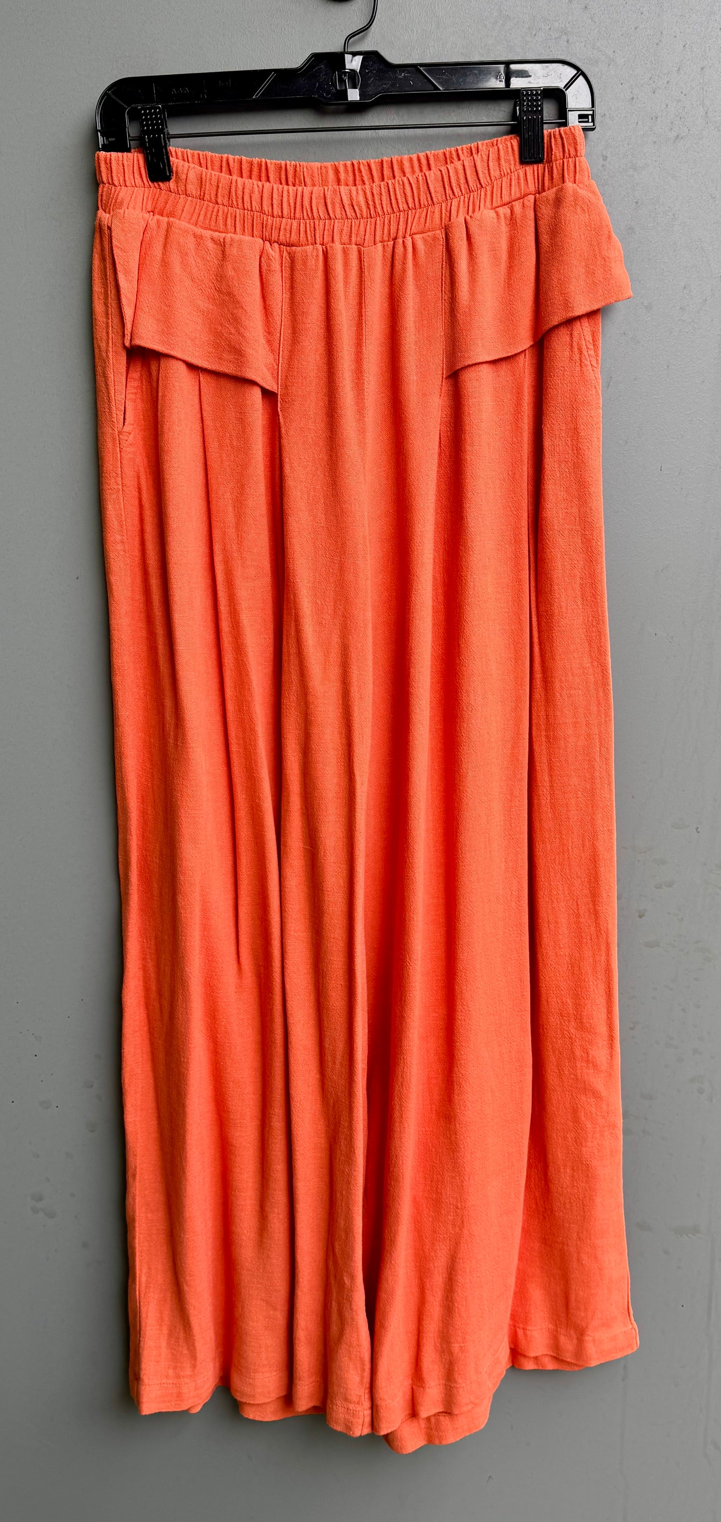 Tab Pocket Pleated Pant