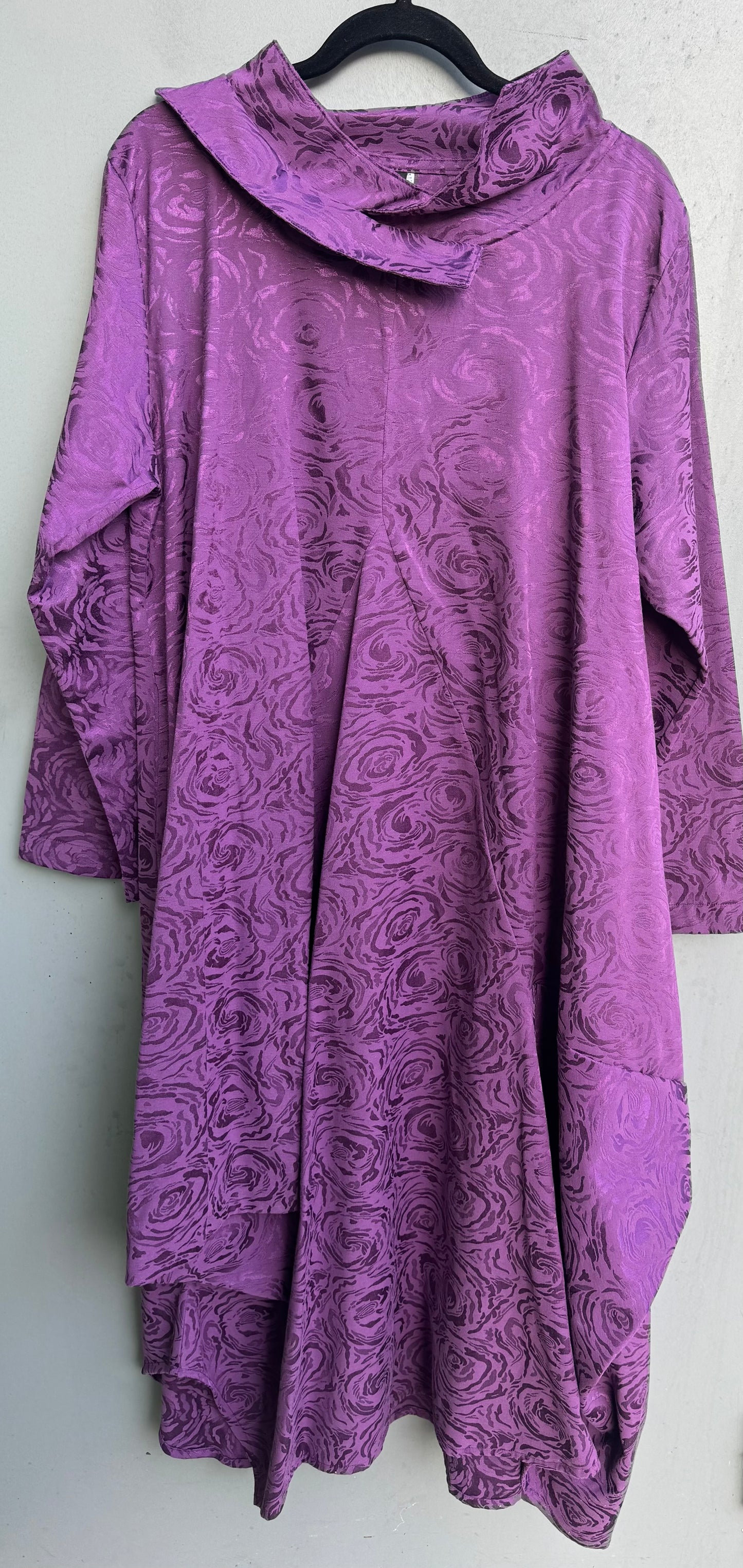 Long Sleeve Criss Cross Glamour Dress