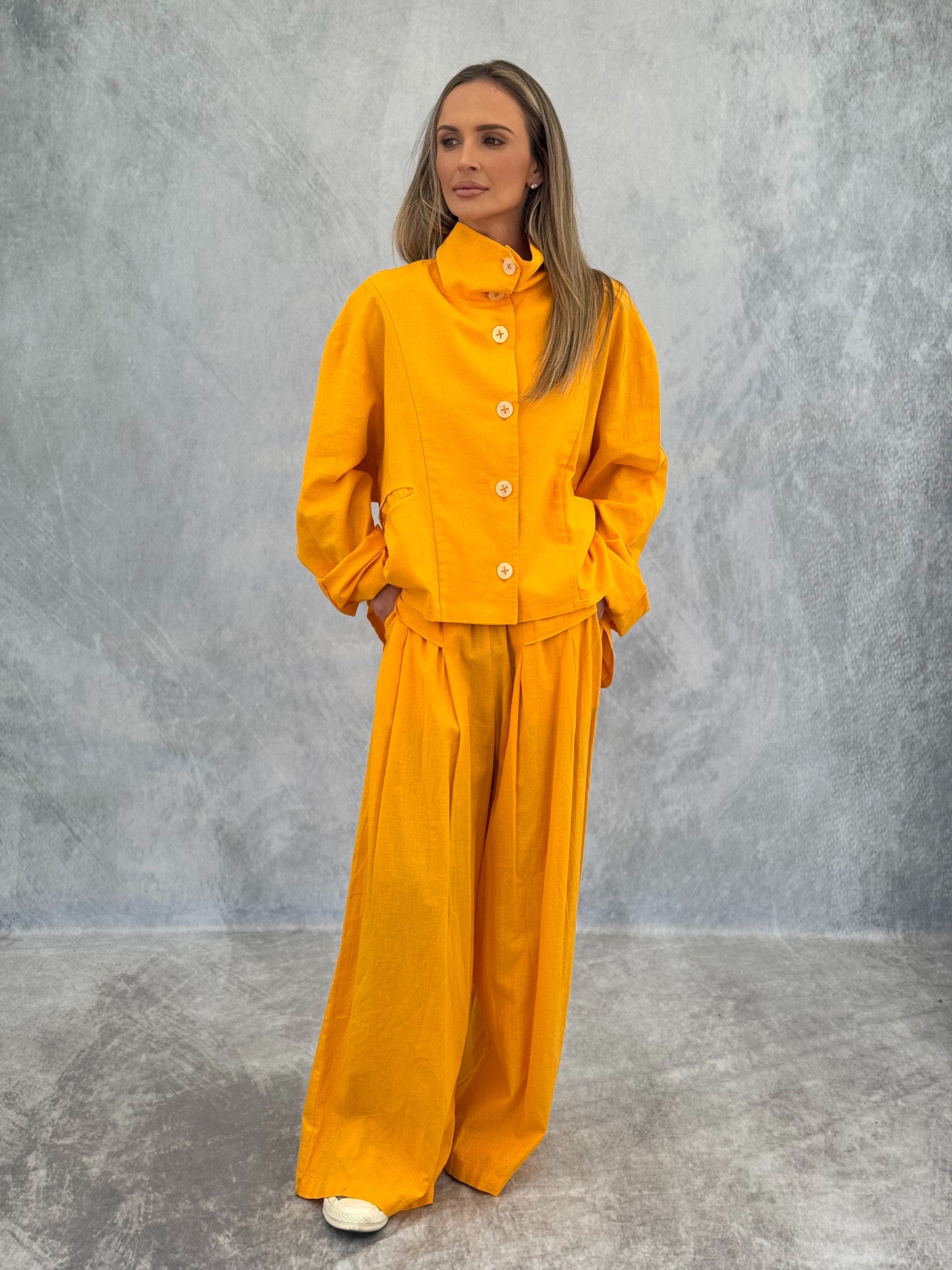 Tab Pocket Pleated Pant