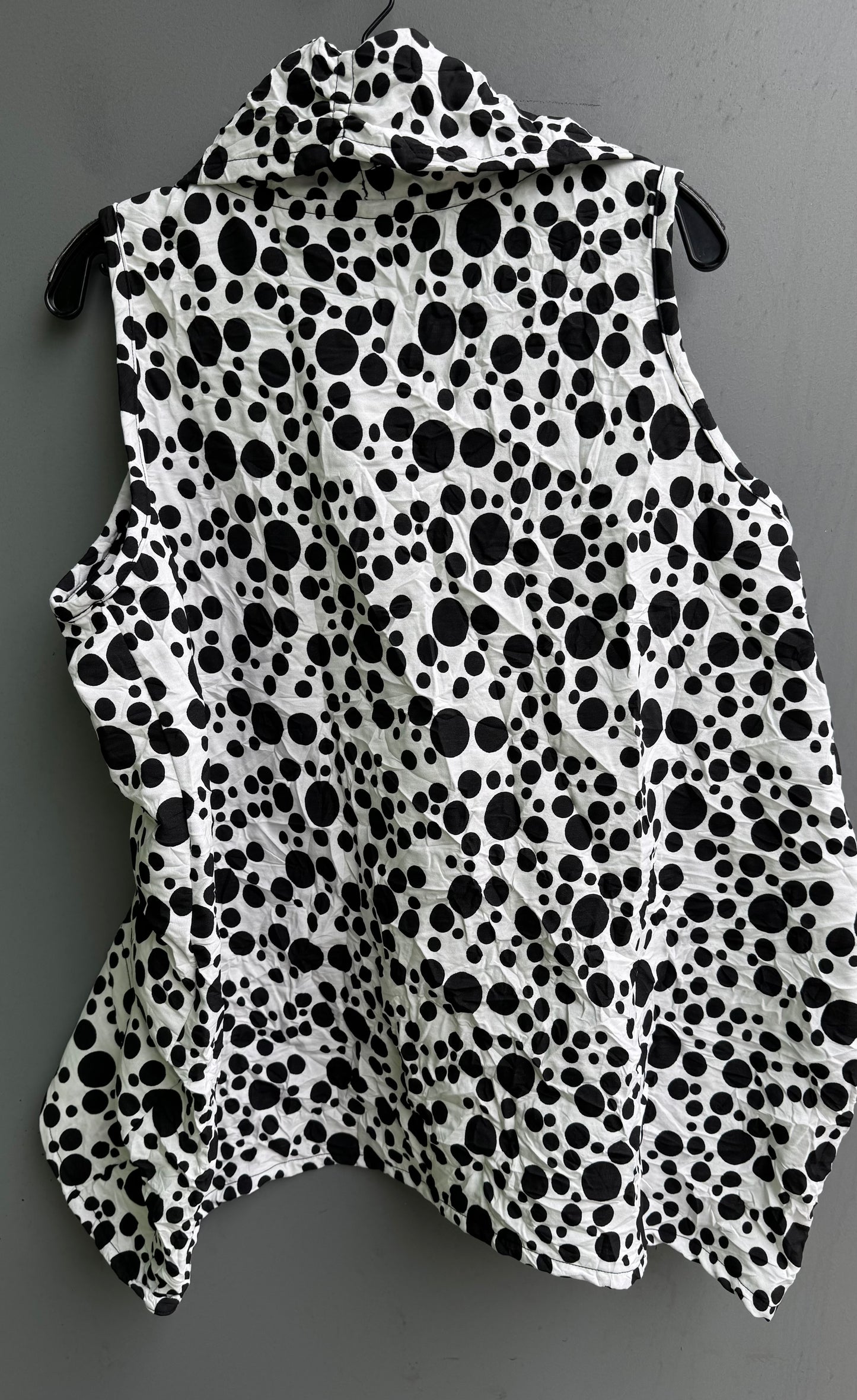 Multi Tuck Vest