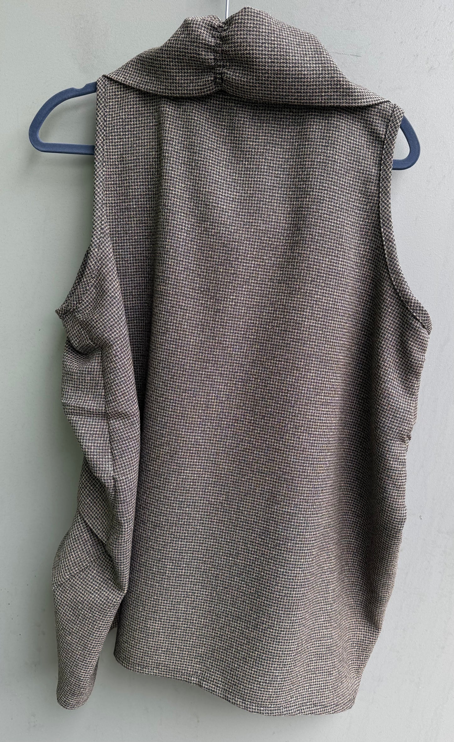 Multi Tuck Vest