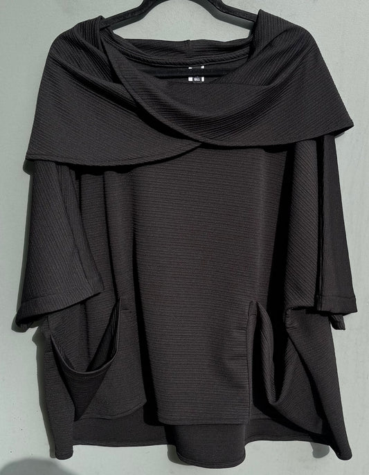 Two Pocket Criss Cross Pull