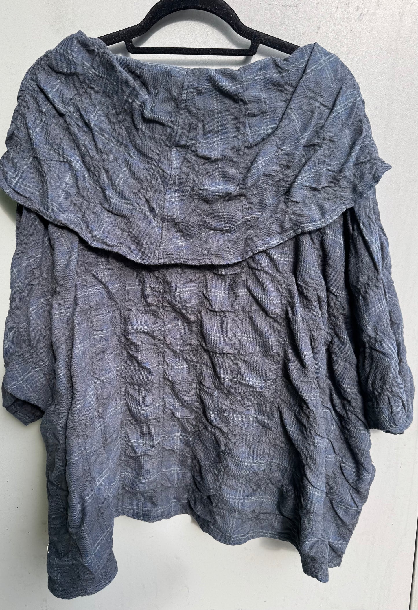 Two Pocket Criss Cross Cowl Pull