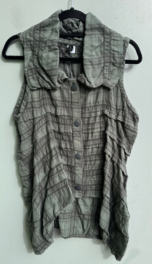 Multi Tuck Vest