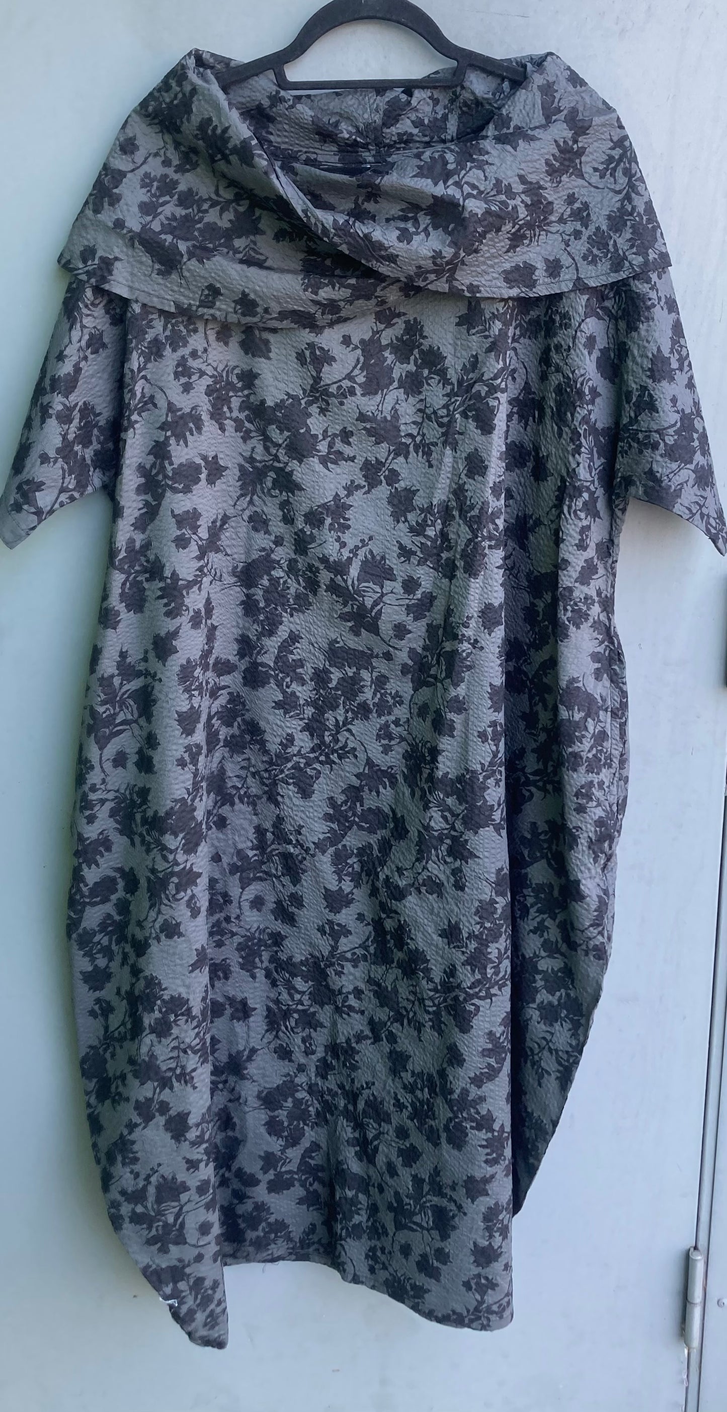Criss Cross Cowl Dolman