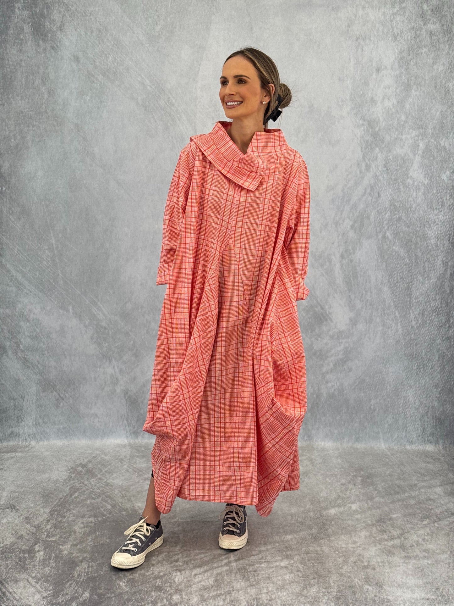 Long Sleeve Criss Cross Glamour Dress