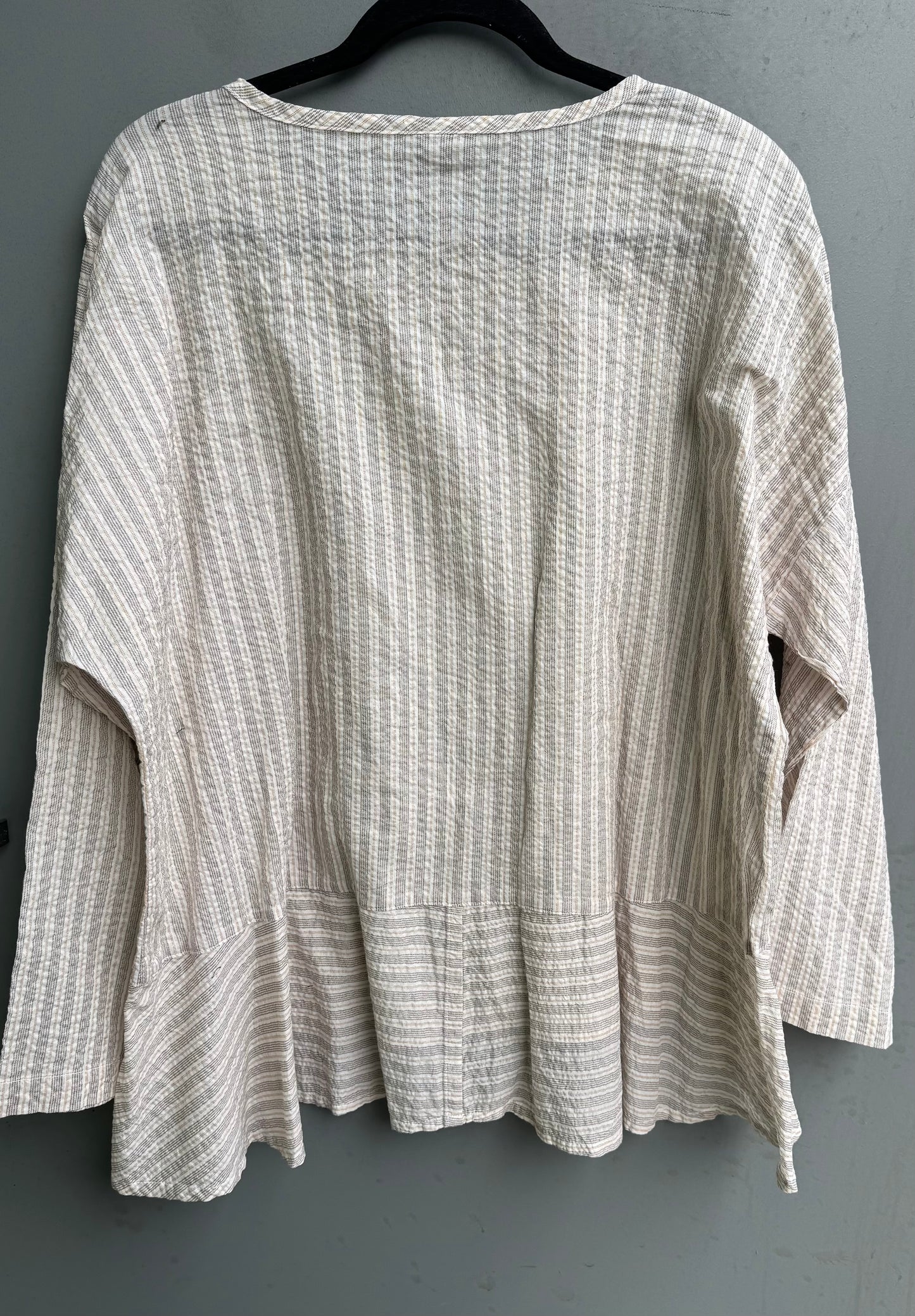 Long Sleeve Flounce Pull