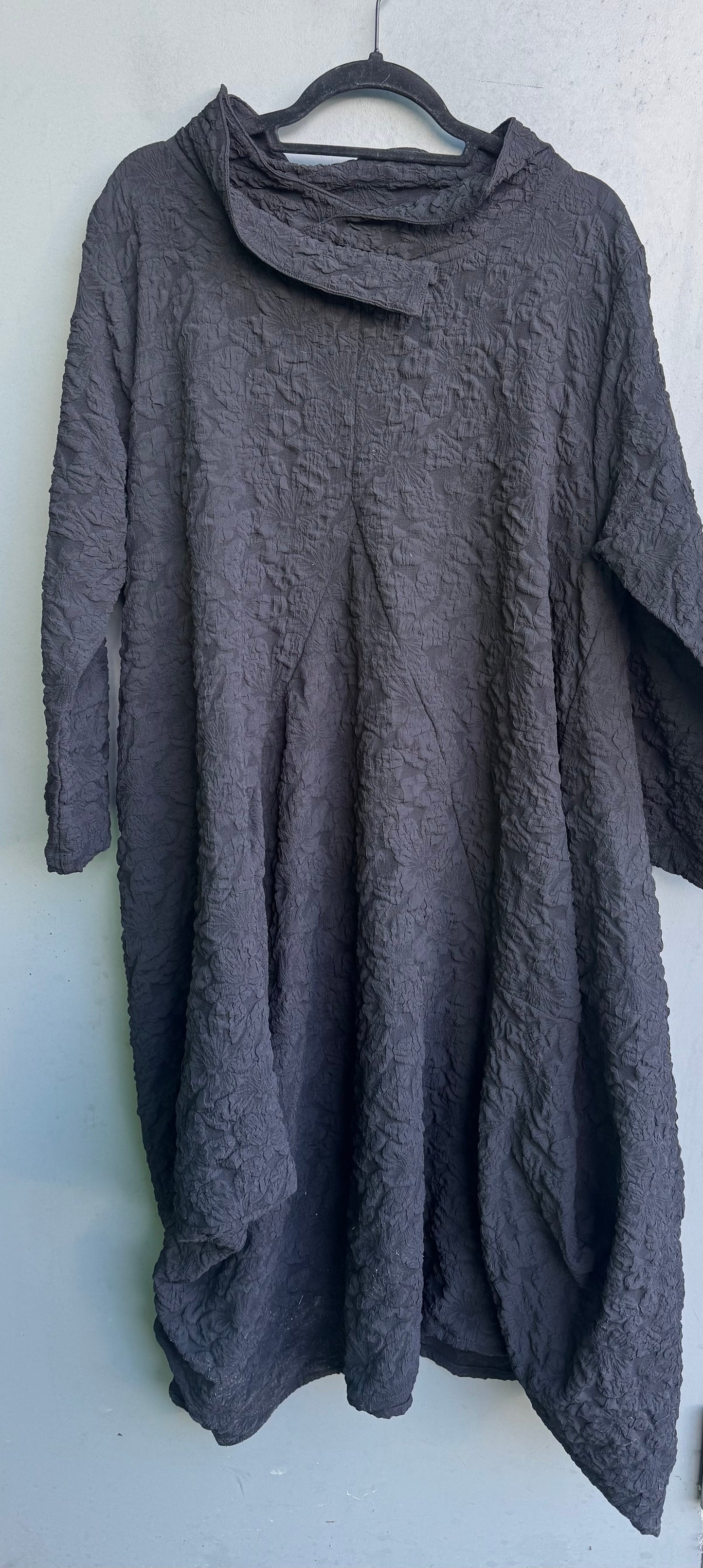 Long Sleeve Criss Cross Glamour Dress