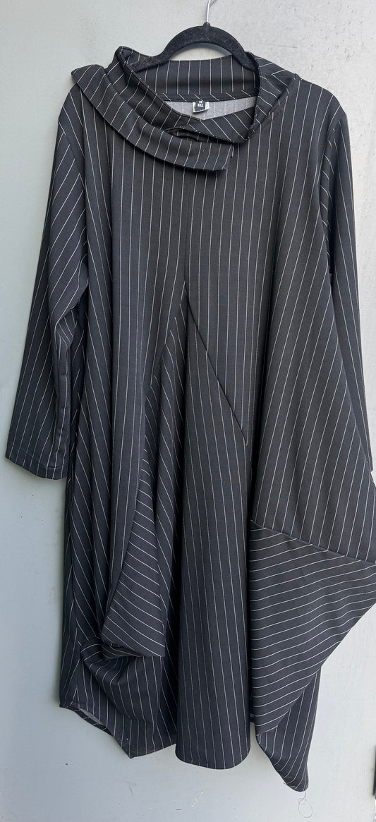 Long Sleeve Criss Cross Glamour Dress