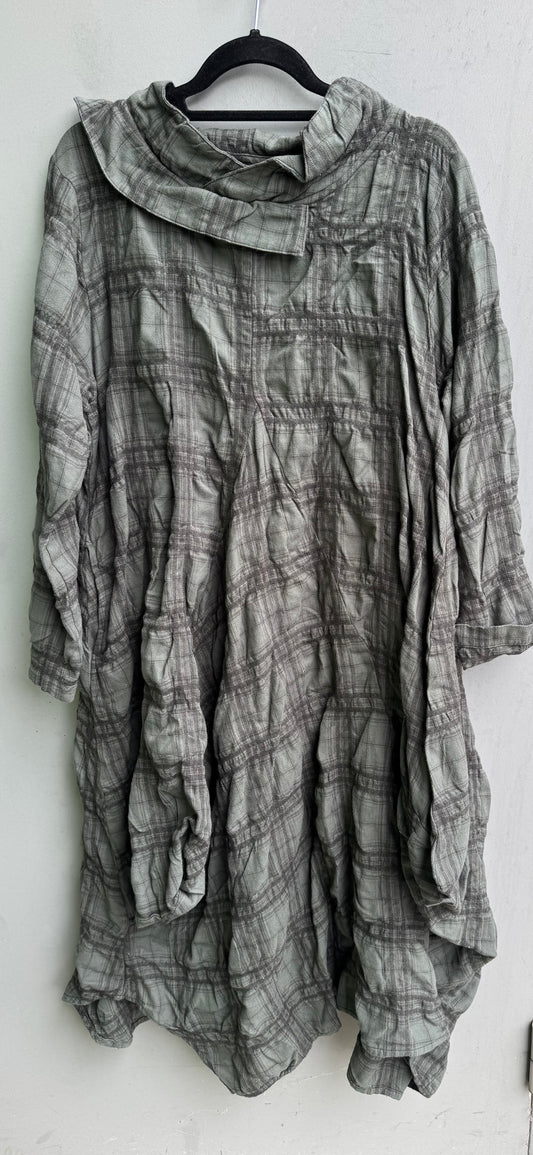 Long Sleeve Criss Cross Glamour