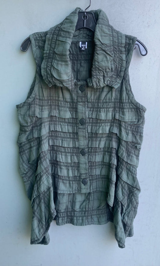 Multi Tuck Vest