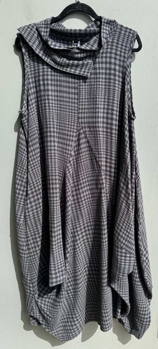 Criss Cross Glamour Dress