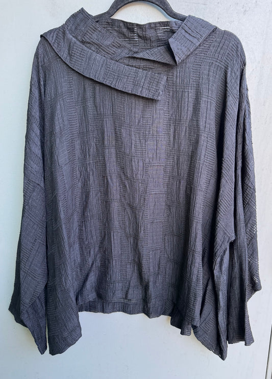 Long Sleeve Criss Cross Pull