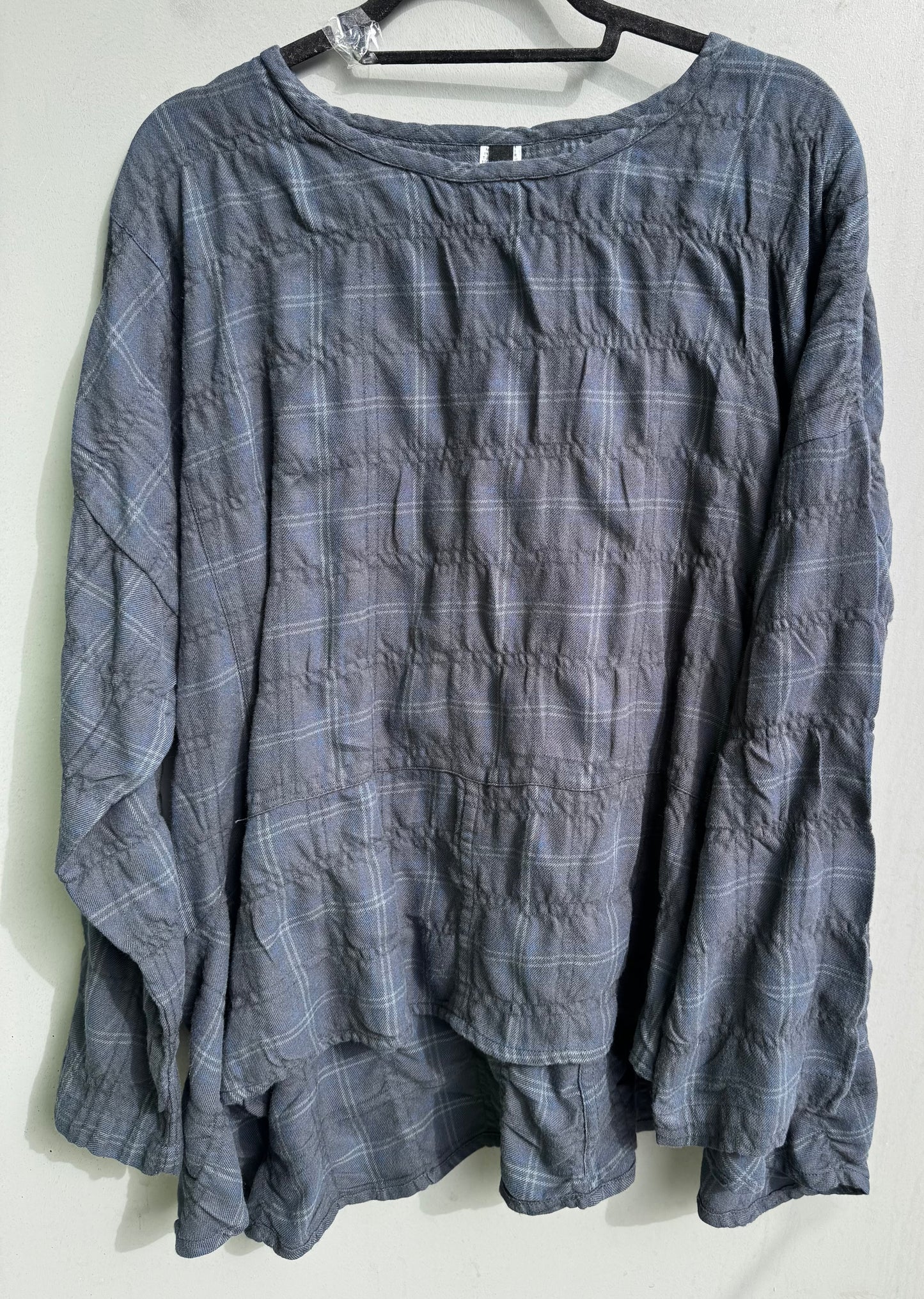 Long Sleeve Flounce Pull