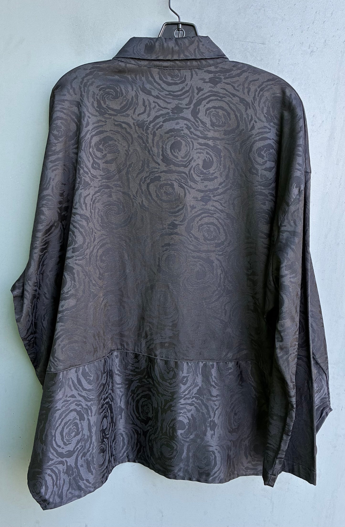 Long Sleeve Banded Cappy Shirt