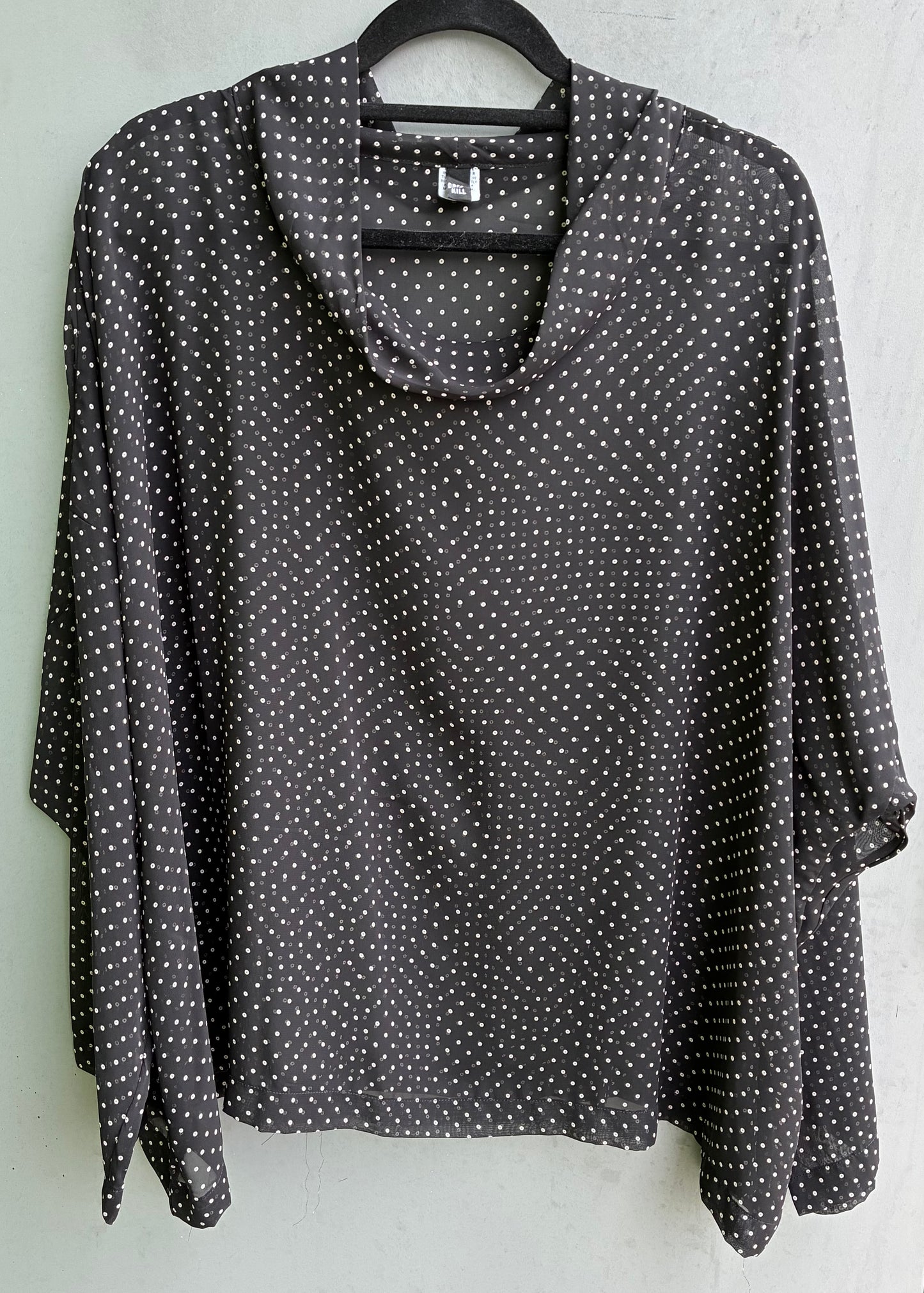 Mock Neck Pull