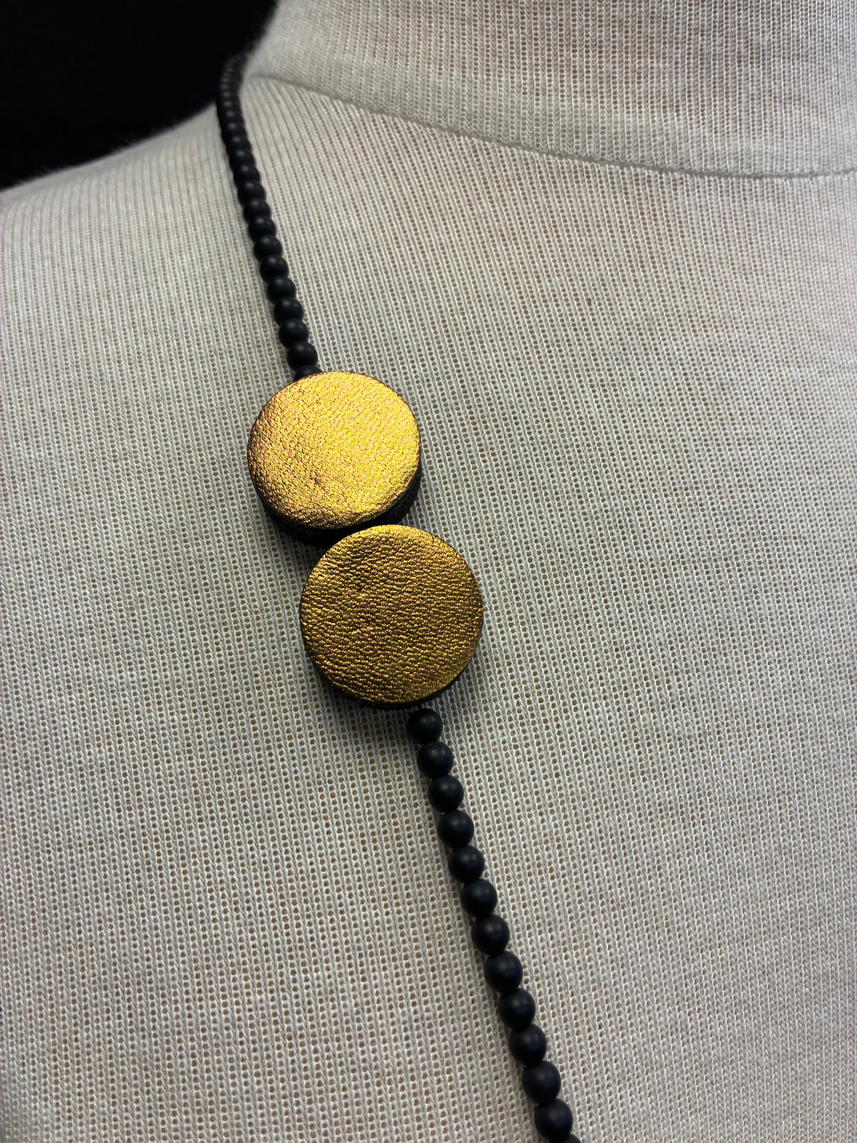 Gold Gloss Onyx Necklace