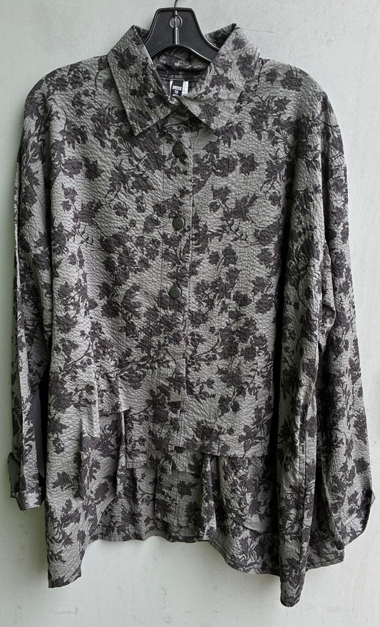Folded Pull Up Shirt
